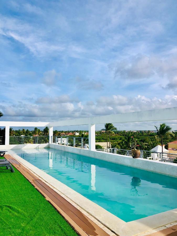 Ducassi Rooftop Pool Luxury Suites Beach Club And Spa Bavaro Exterior photo