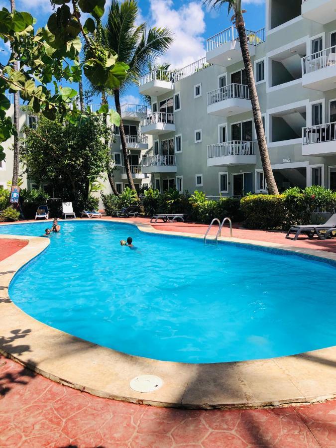 Ducassi Rooftop Pool Luxury Suites Beach Club And Spa Bavaro Exterior photo